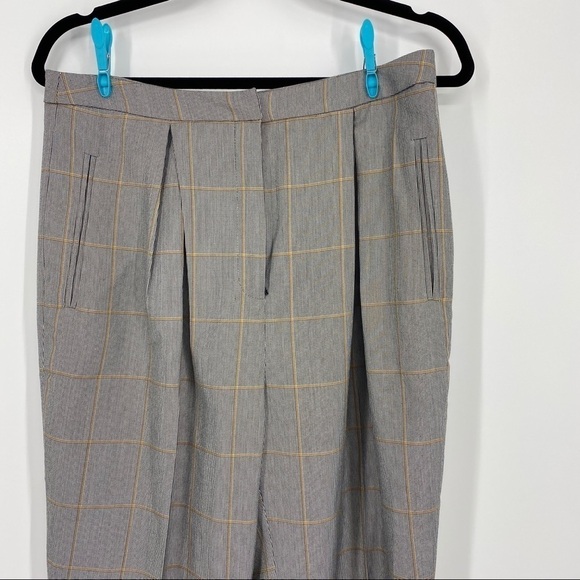 W118 by Walter Baker Francine plaid Printed Pants - Picture 5 of 13